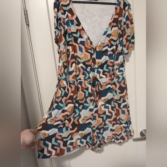 Lane Bryant Short Romper, US20 - Picture 2 of 3